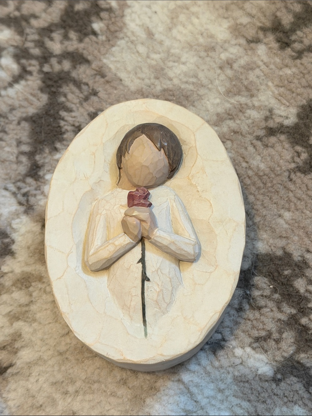 Willow Tree Cream Angel Holding Rose with Brown Hair and red Flower loving angel